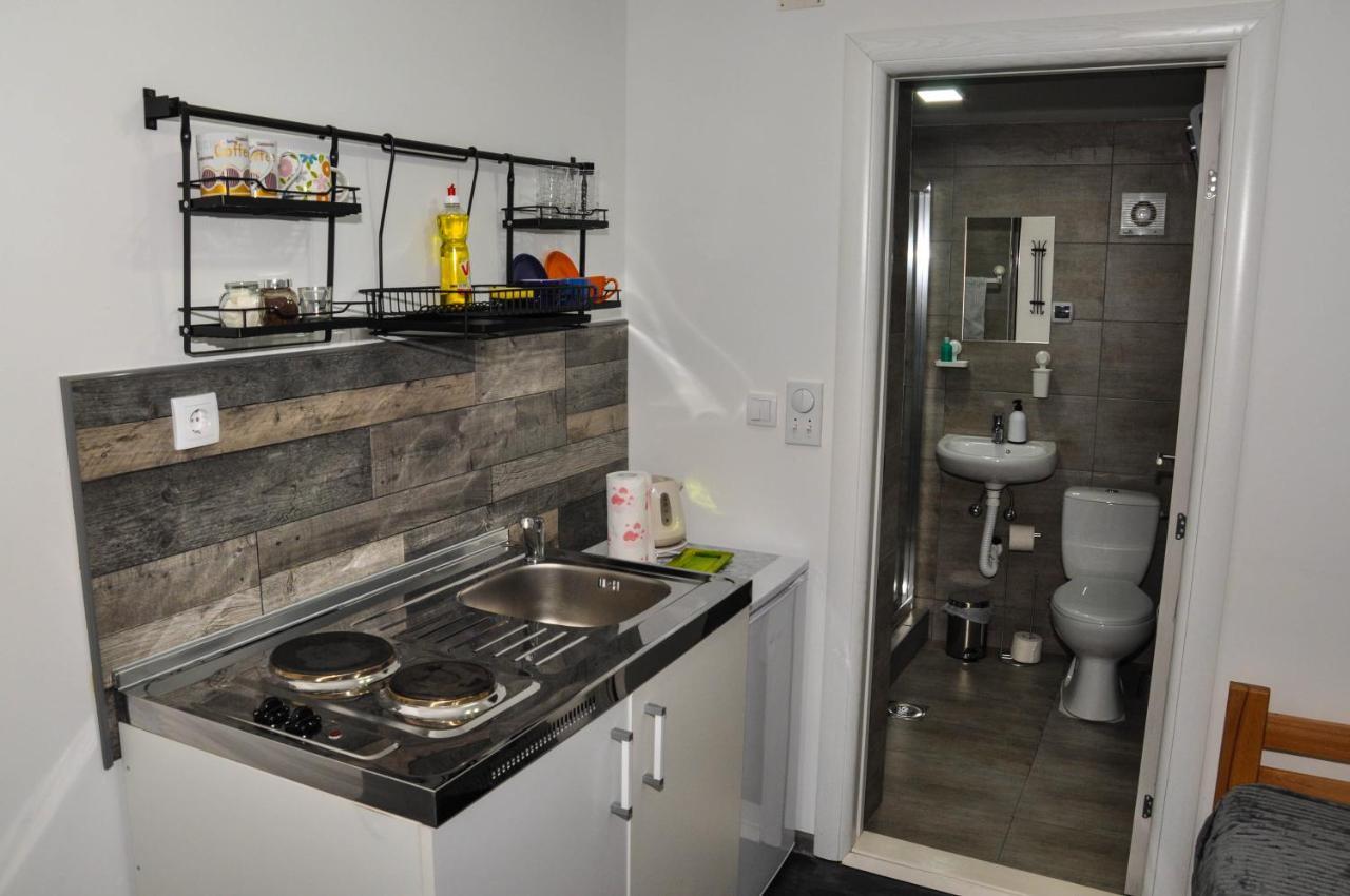 Apartmani Domo Sd Semendria Cameră foto